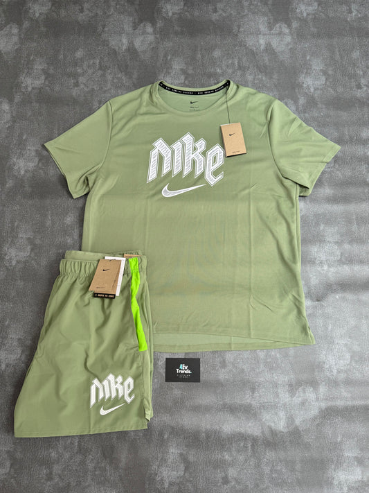 NIKE division KHAKI GREEN SET